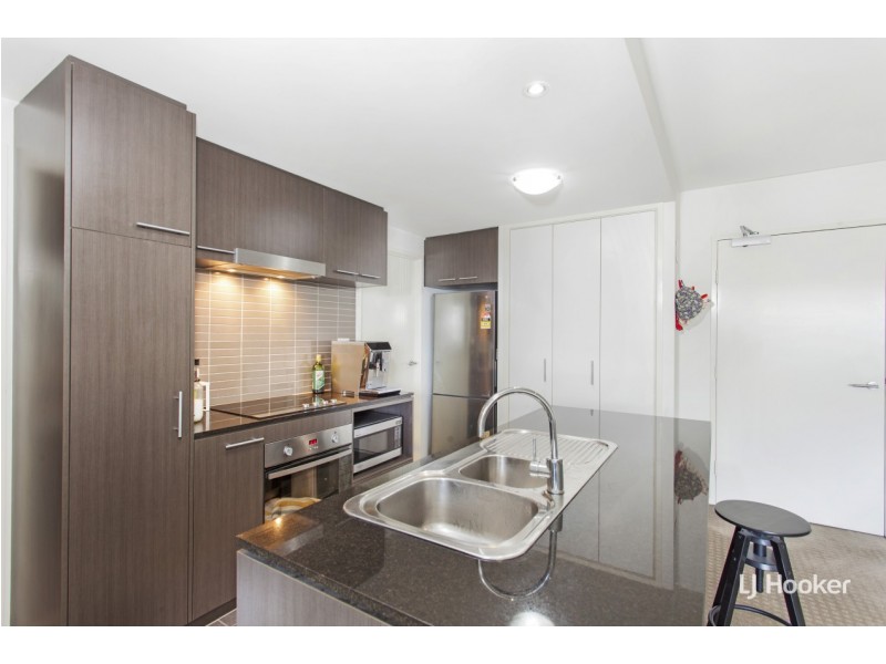 155/64 College Street, Belconnen ACT 2617