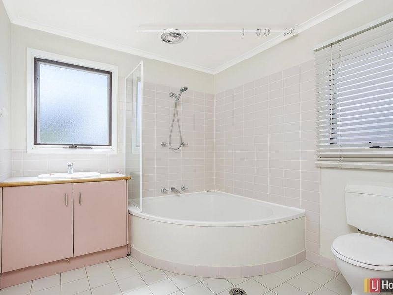 2 Fielder Place, Florey ACT 2615