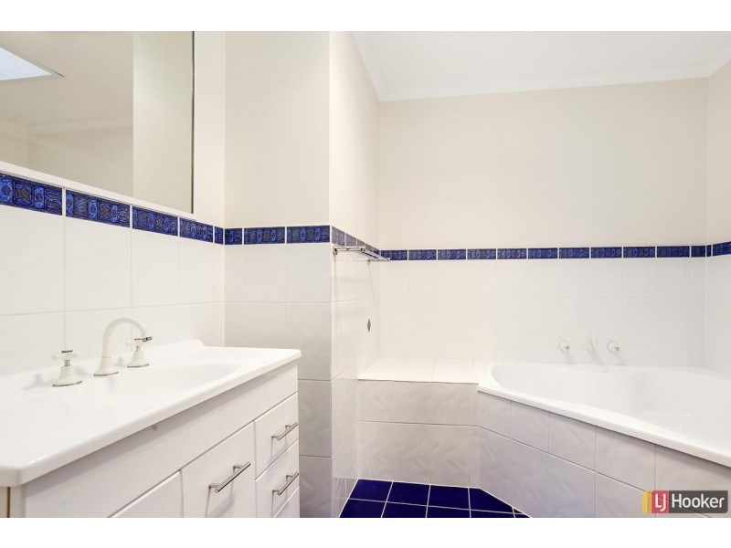 11 Favco Place, Dunlop ACT 2615