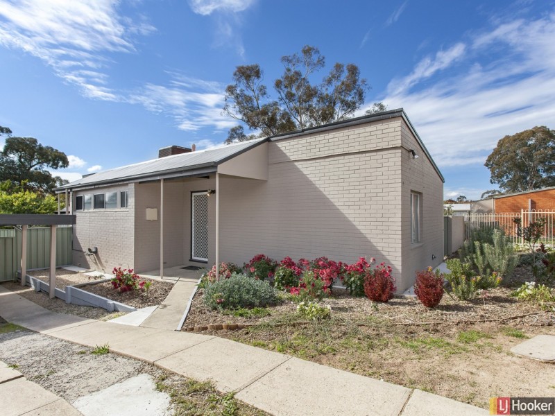 41 Crofts Crescent, Spence ACT 2615