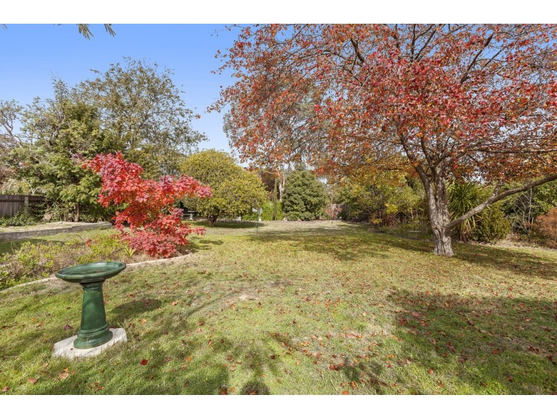 4 Line Place, Weetangera ACT 2614