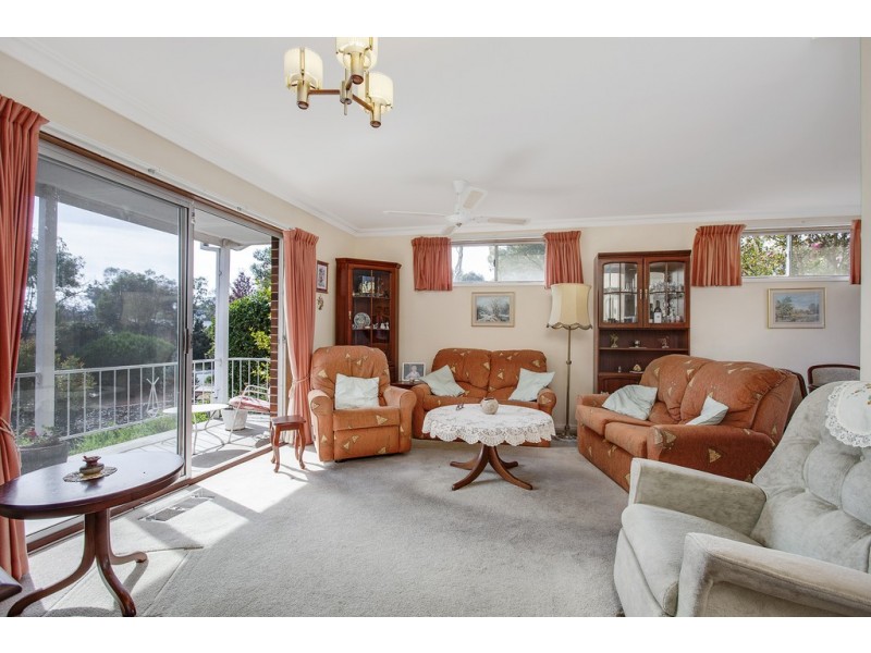 4 Line Place, Weetangera ACT 2614