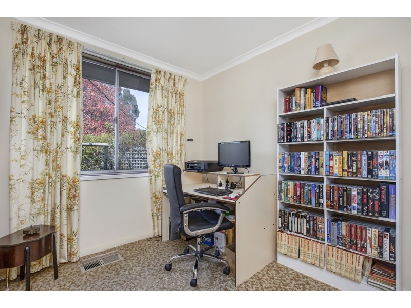 4 Line Place, Weetangera ACT 2614