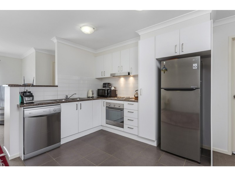 4 Rowland Street, Macgregor ACT 2615