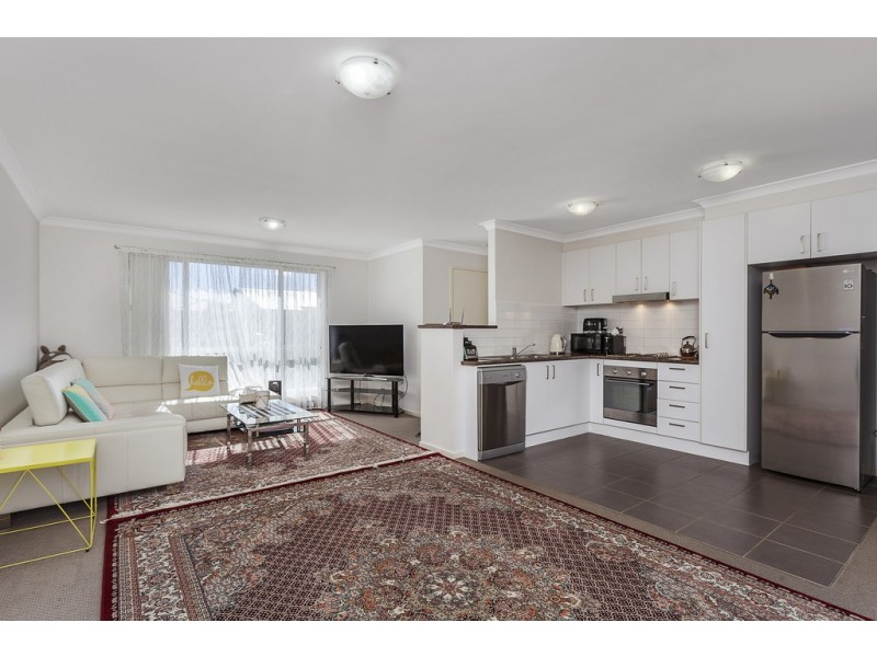 4 Rowland Street, Macgregor ACT 2615