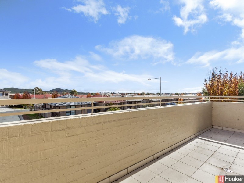 2/28 Jeff Snell Crescent, Dunlop ACT 2615