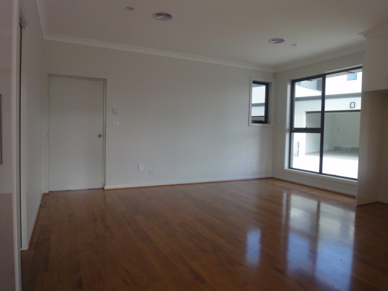3/11 Sellbach Street, Weston ACT 2611