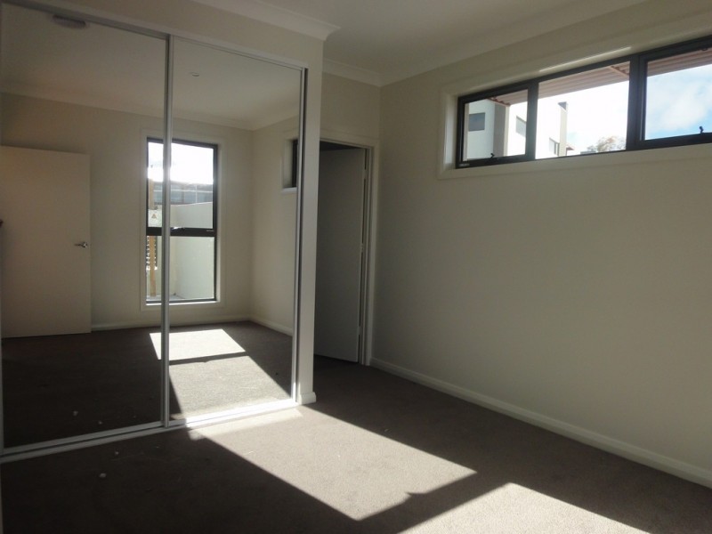 3/11 Sellbach Street, Weston ACT 2611