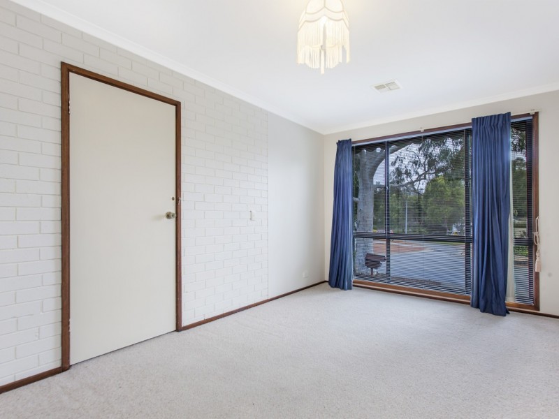 30 Collicott Circuit, Macquarie ACT 2614