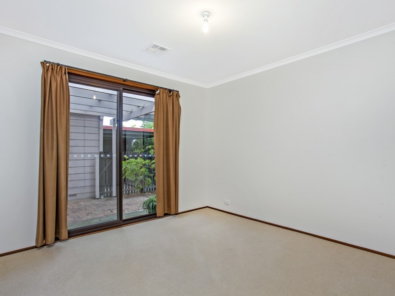 30 Collicott Circuit, Macquarie ACT 2614
