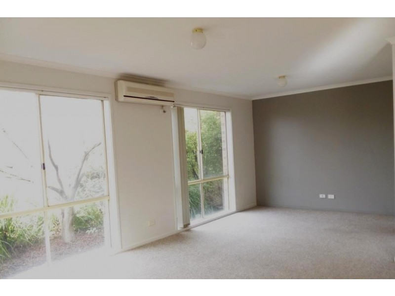 6 Bimbiang Crescent, Ngunnawal ACT 2913