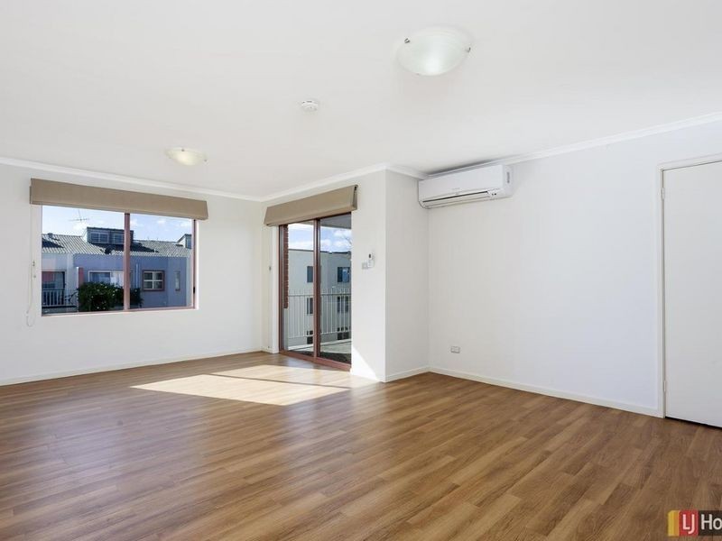 4/139 Port Jackson Circuit, Phillip ACT 2606