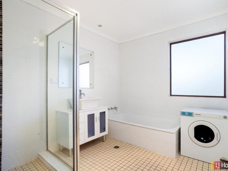 4/139 Port Jackson Circuit, Phillip ACT 2606