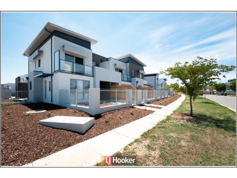 16 Mavis Latham Street, Franklin ACT 2913