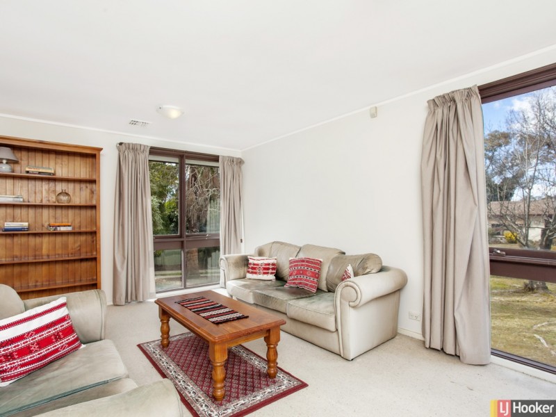 4 Shenton Crescent, Stirling ACT 2611