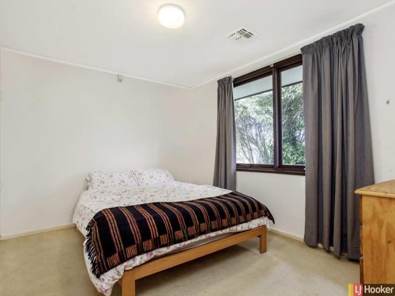 4 Shenton Crescent, Stirling ACT 2611