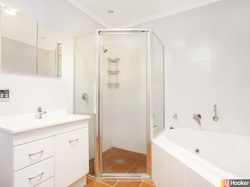4 Shenton Crescent, Stirling ACT 2611