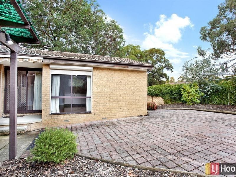 1B Moorehead Place, Latham ACT 2615