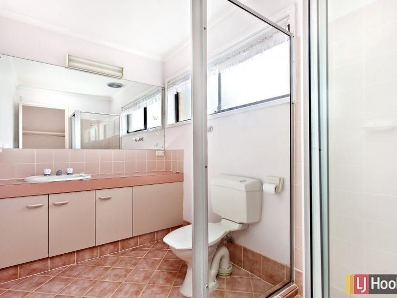 1B Moorehead Place, Latham ACT 2615