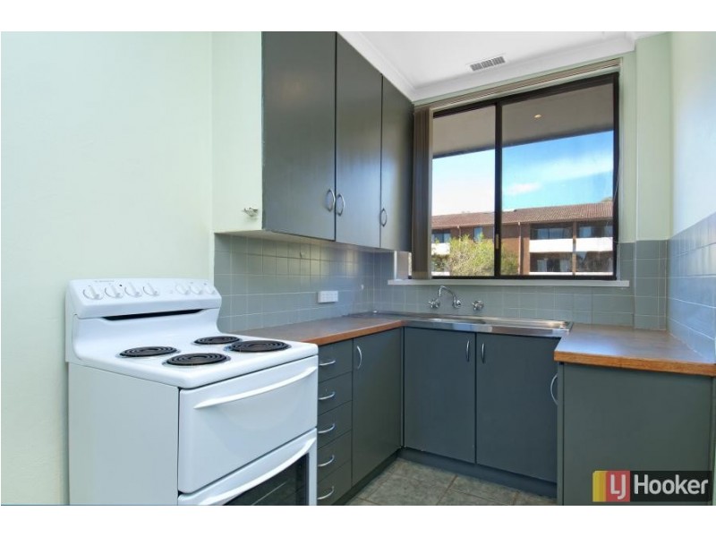 2/30 Springvale  Drive, Hawker ACT 2614