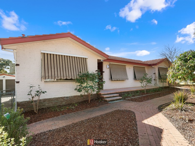 52 Belconnen Way, Page ACT 2614