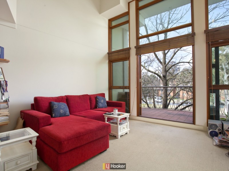 28/18 Captain Cook Crescent, Manuka ACT 2603