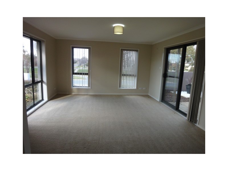 1 Sarre Street, Gungahlin ACT 2912