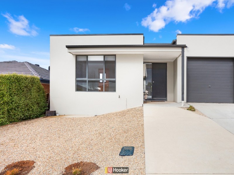 22 Eric De Salis Street, Macgregor ACT 2615