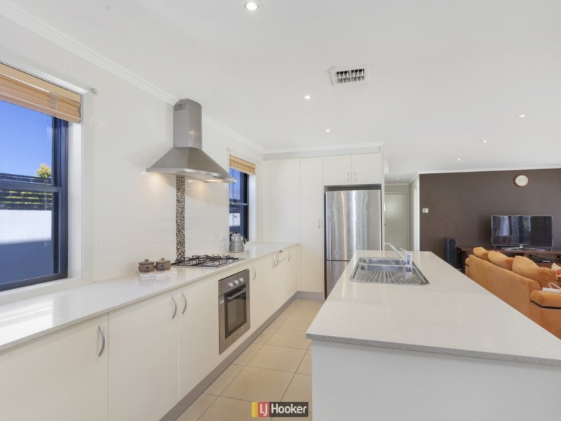 32 Polilight Street, Dunlop ACT 2615