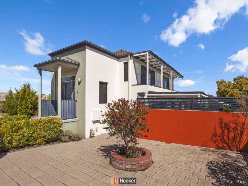 32 Polilight Street, Dunlop ACT 2615
