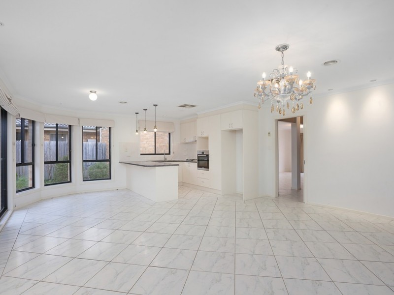 8 Dunnett Street, Dunlop ACT 2615