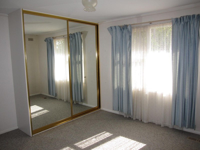 17 MacLaurin Crescent, Chifley ACT 2606