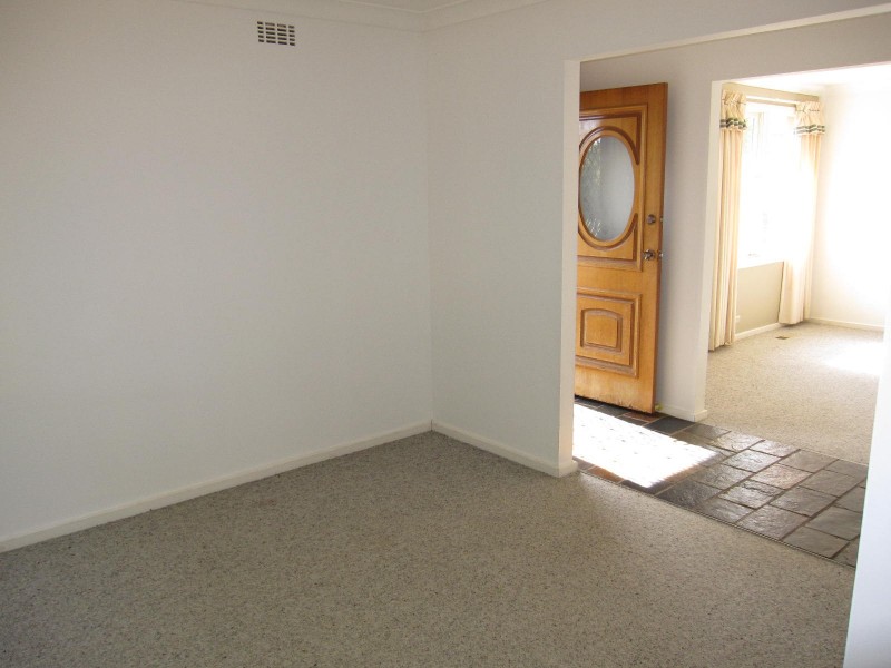 17 MacLaurin Crescent, Chifley ACT 2606