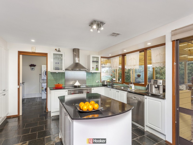 2 Barsdell Place, Mckellar ACT 2617