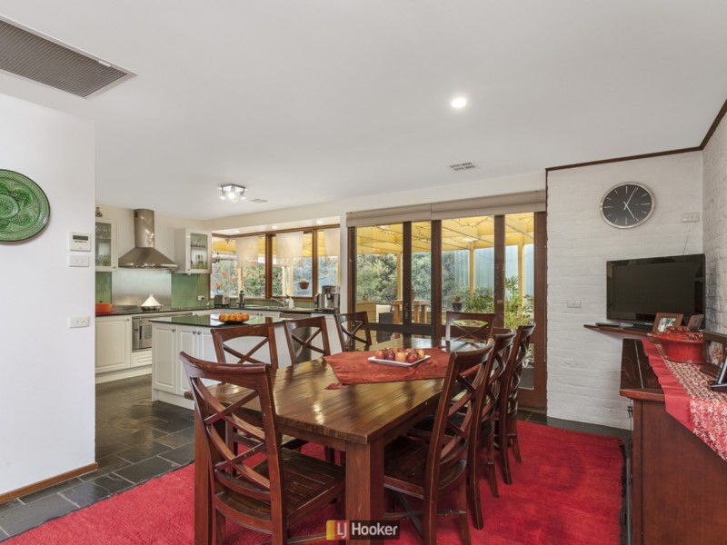 2 Barsdell Place, Mckellar ACT 2617