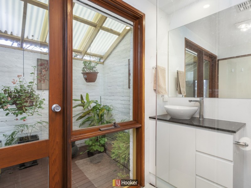 2 Barsdell Place, Mckellar ACT 2617