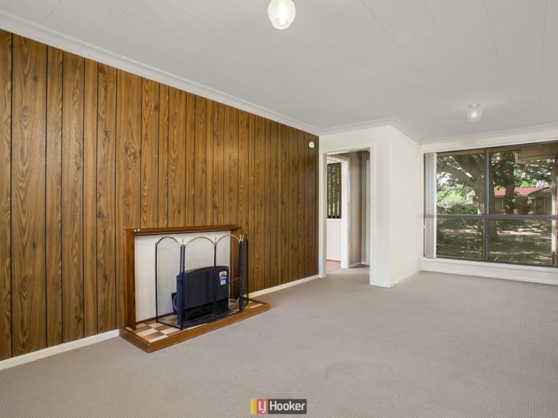 8 Dickinson St, Watson ACT 2602