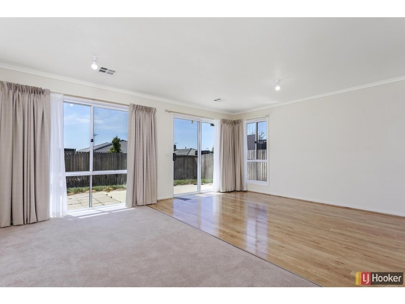 19 Carman Loop, Macgregor ACT 2615