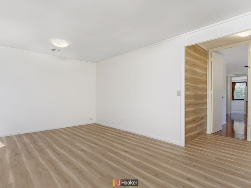 4 Shenton Crescent, Stirling ACT 2611