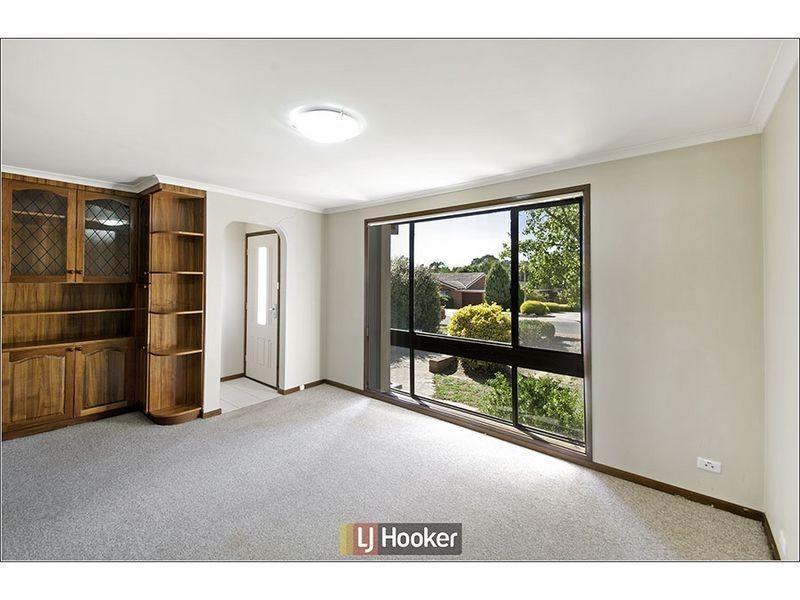 6 Lumholtz Place, Florey ACT 2615