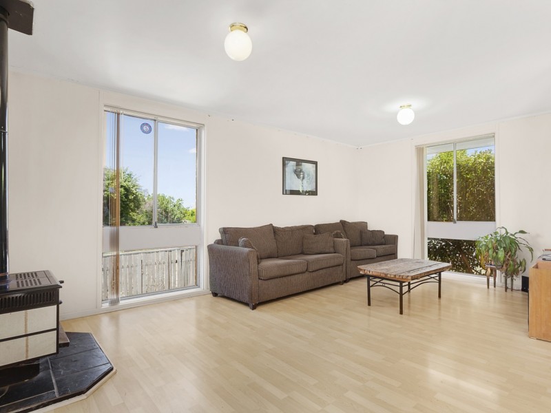 6 Longworth Place, Holt ACT 2615