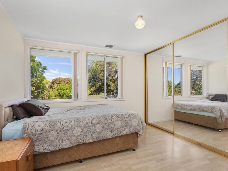 6 Longworth Place, Holt ACT 2615