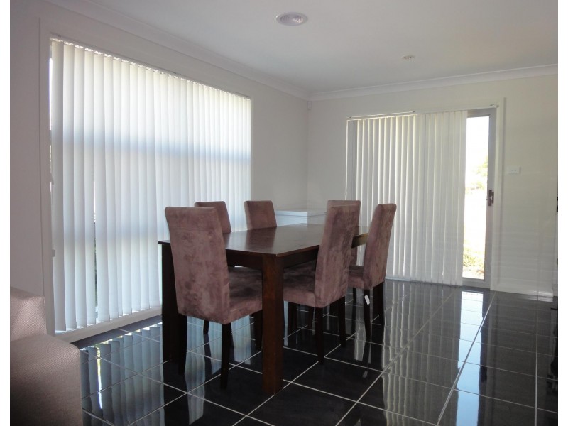 6 Mavis Latham Street, Franklin ACT 2913