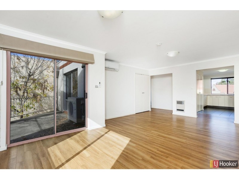 2/139 Port Jackson Circuit, Phillip ACT 2606