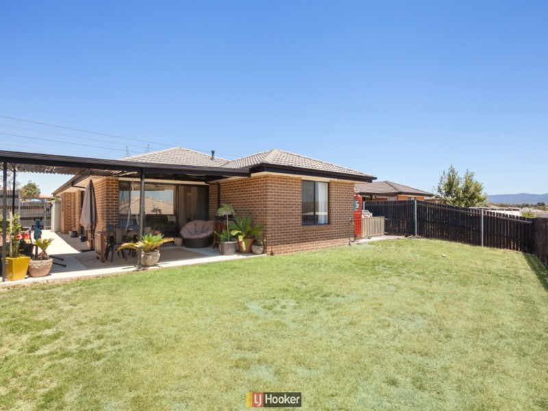 13 Victor Chang Street, Macgregor ACT 2615
