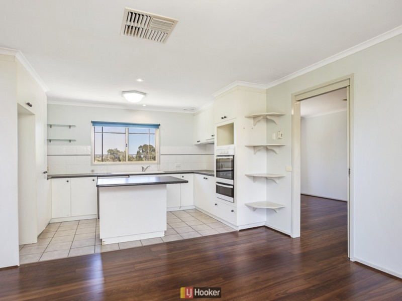5 Maray Place, Ngunnawal ACT 2913