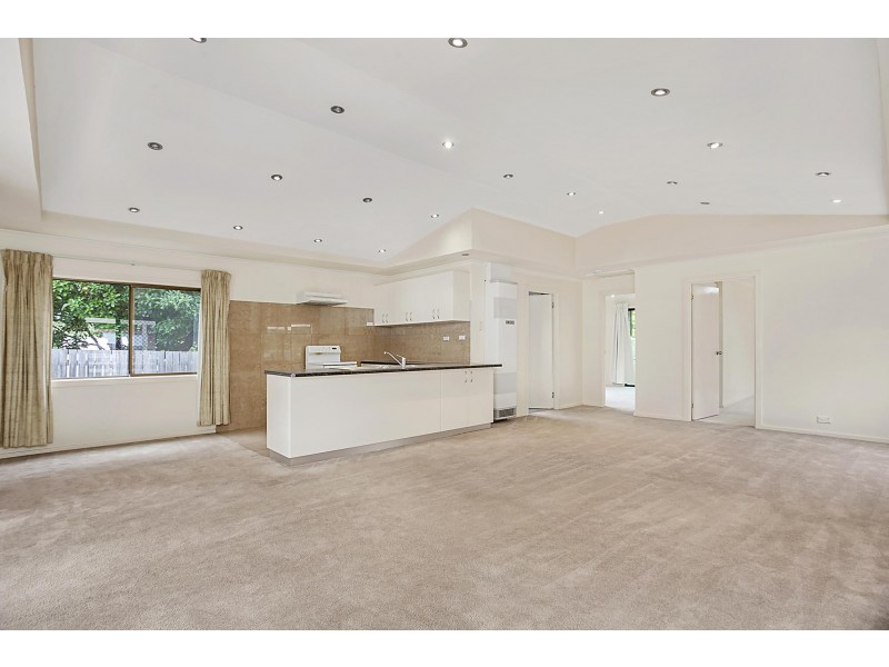 50 Belconnen Way, Page ACT 2614