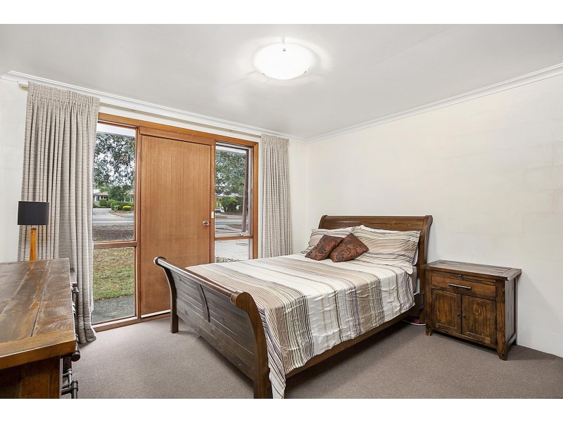 50 Belconnen Way, Page ACT 2614