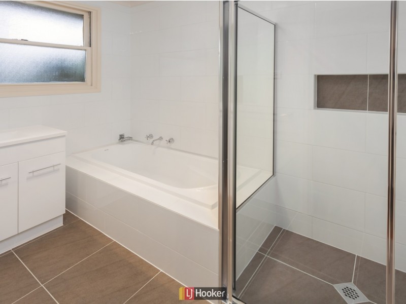 19 Gillespie Street, Weetangera ACT 2614