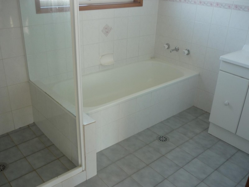 2/3 Tenison Woods Circuit, Bonython ACT 2905